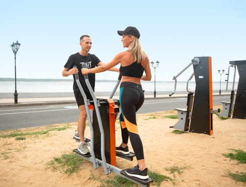 Уличные тренажеры. Как правильно заниматься в Москве фото от компании ВИНКО. Интернет-магазин➥i-fun.ru