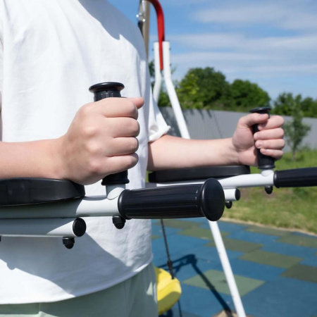 Брусья со спинкой