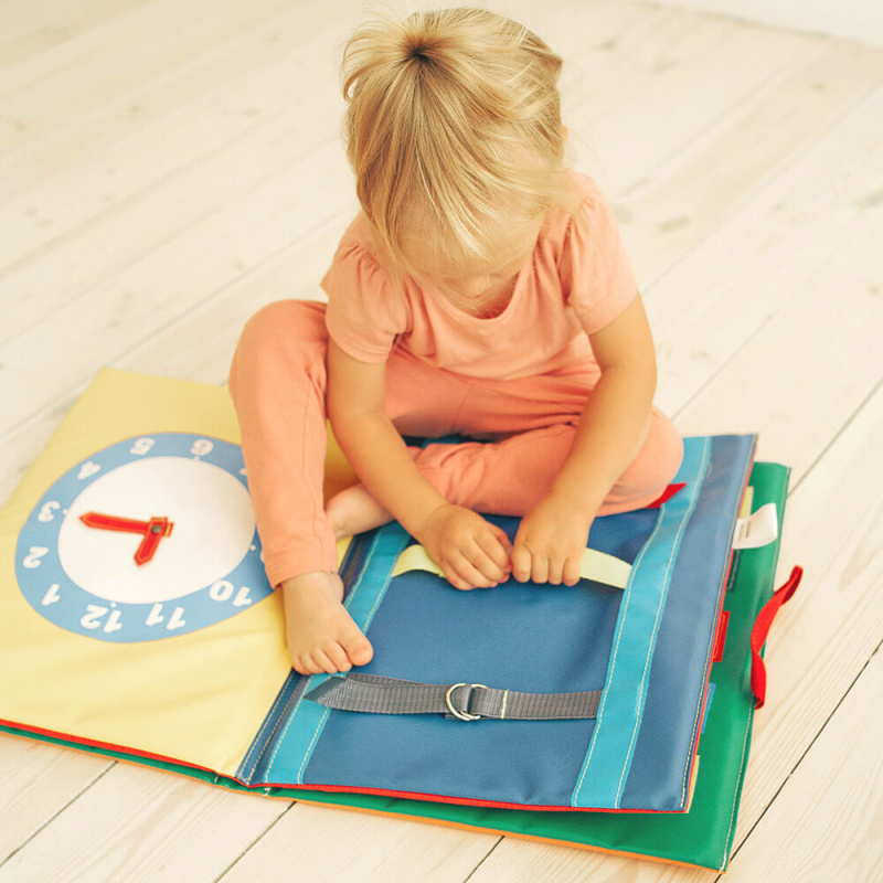 Дидактическая книжка Romana «Ловкие пальчики» в Москве ВИНКО