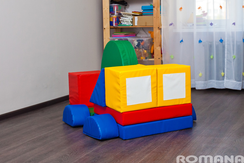 Мягкий игровой комплекс Romana «Автофургон» в Москве ВИНКО